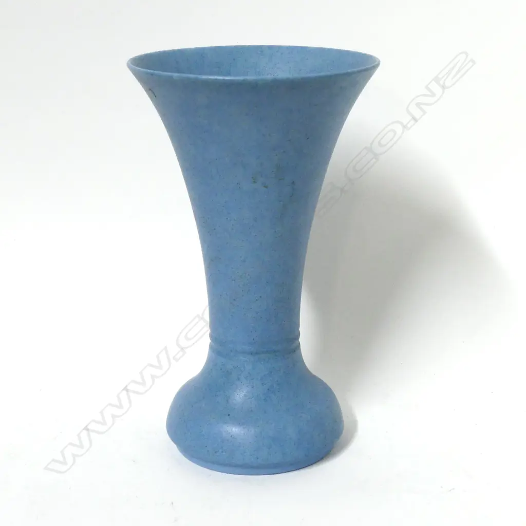 A Lancastrian pottery vase Image 1++