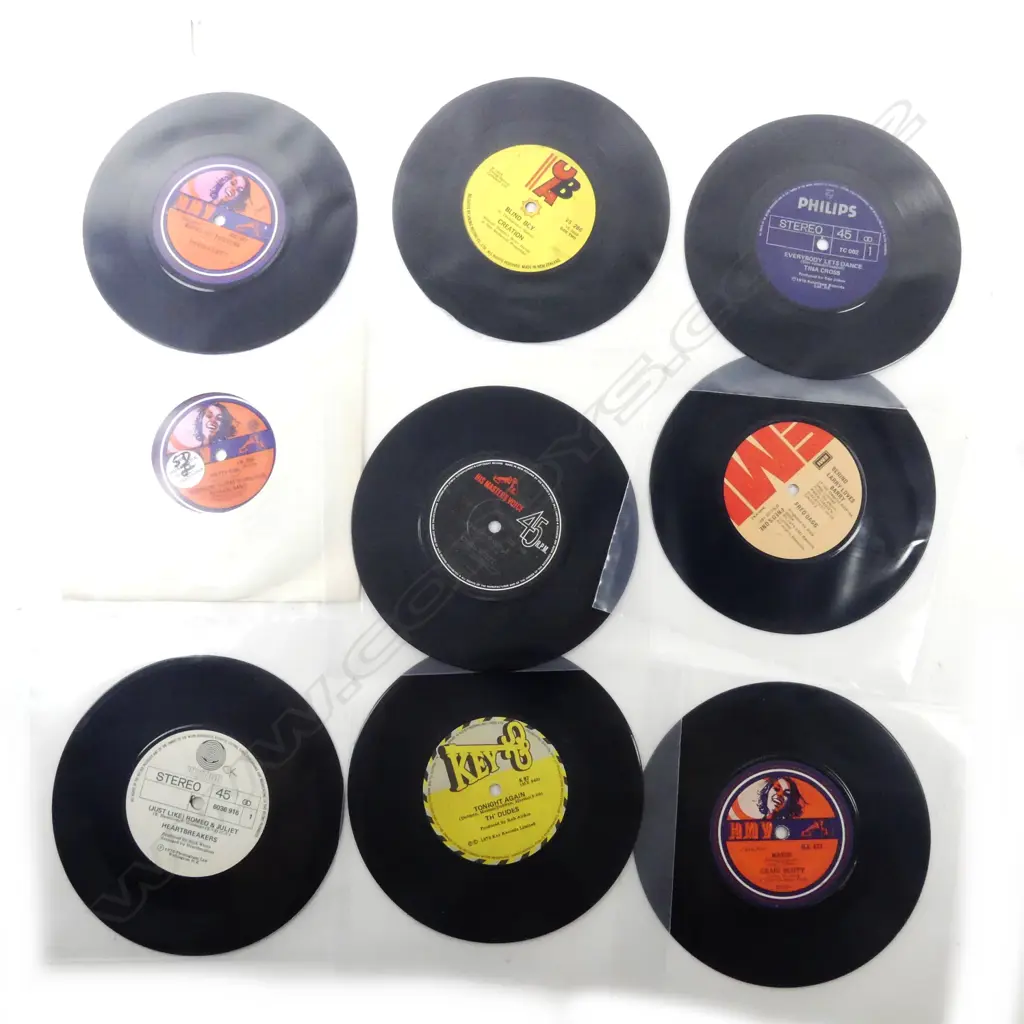 Nine NZ 45rpm singles Image 1++