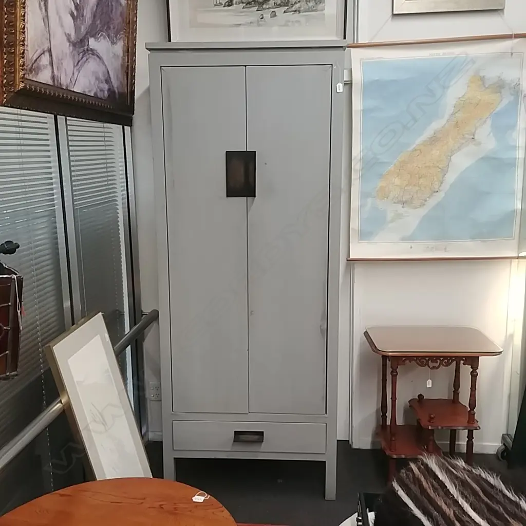 SILVER CHINESE WEDDING CABINET Image 1++