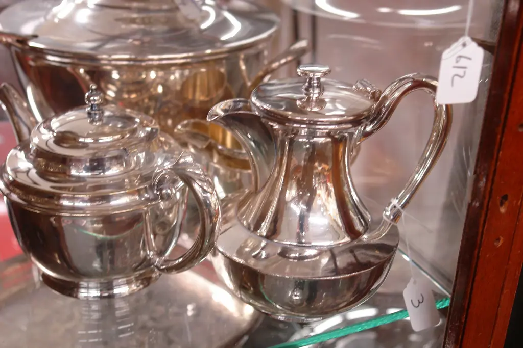 4 PC EP TEASET Image 1++