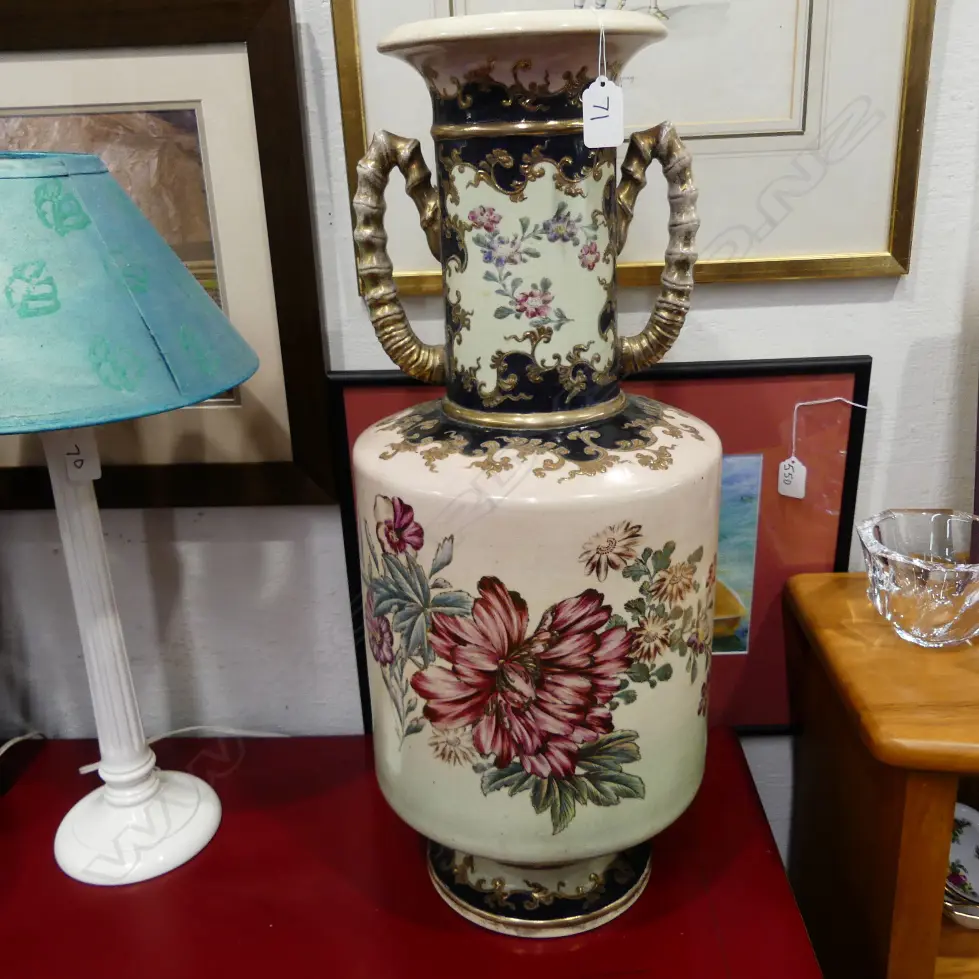 19TH CENTURY SATSUMA MANTLE VASE A/F Image 1++
