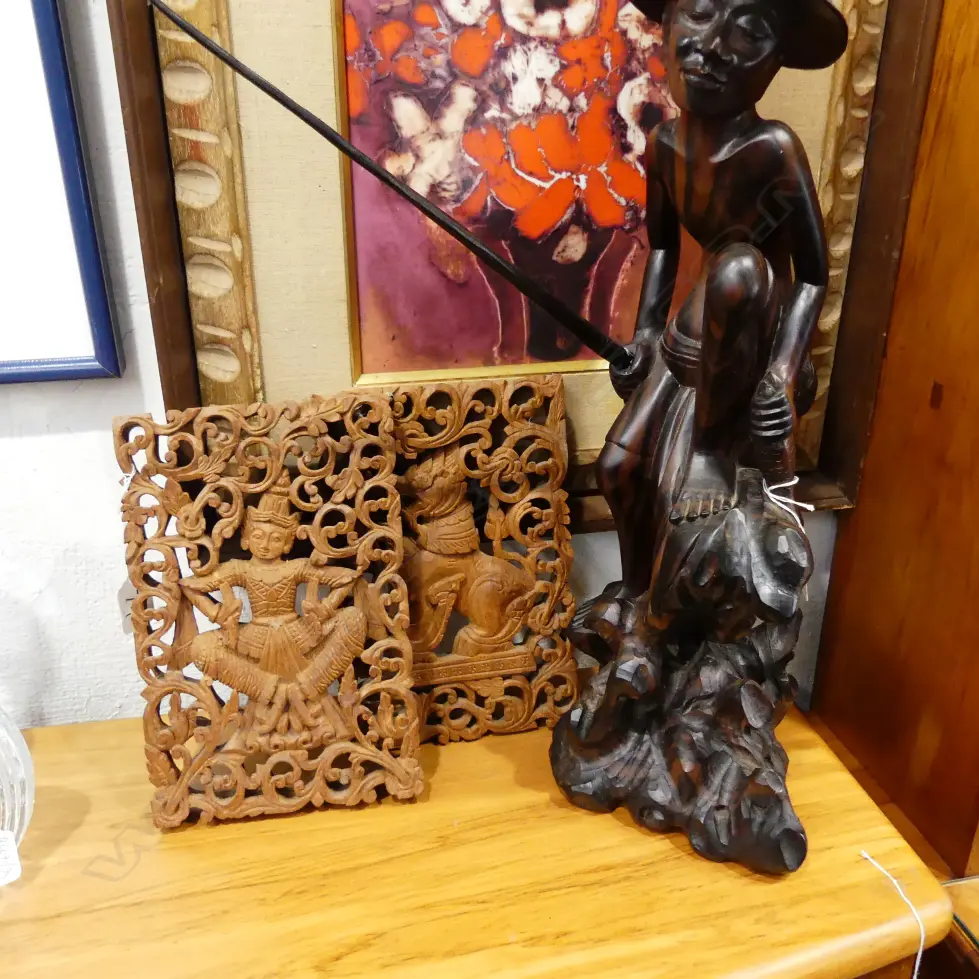 LARGE WOODEN BALINESE STATUE, 2 WOODEN STANDS Image 1++