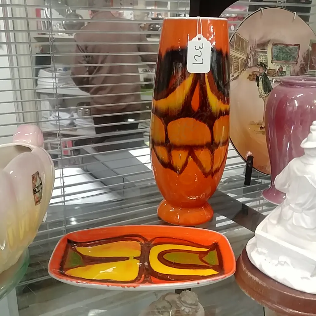 POOLE VASE +DISH Image 1++