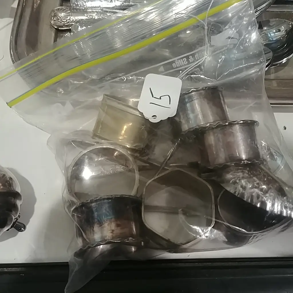 ASST. S/PLATE CUTLERY & NAPKIN RINGS X12 PCES Image 1++