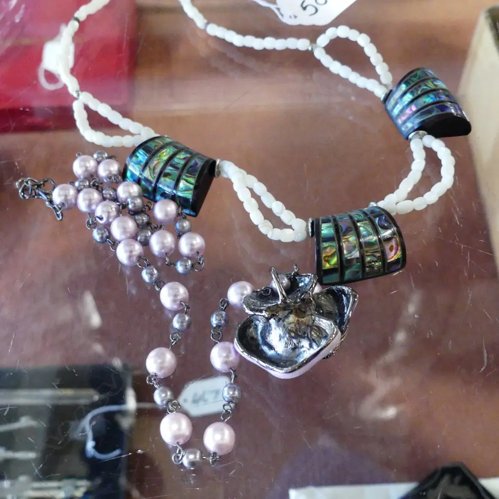 2 NECKLACES; PINK ENAMEL FLOWER + DECO STYLE PAUA (AF) Image 1++