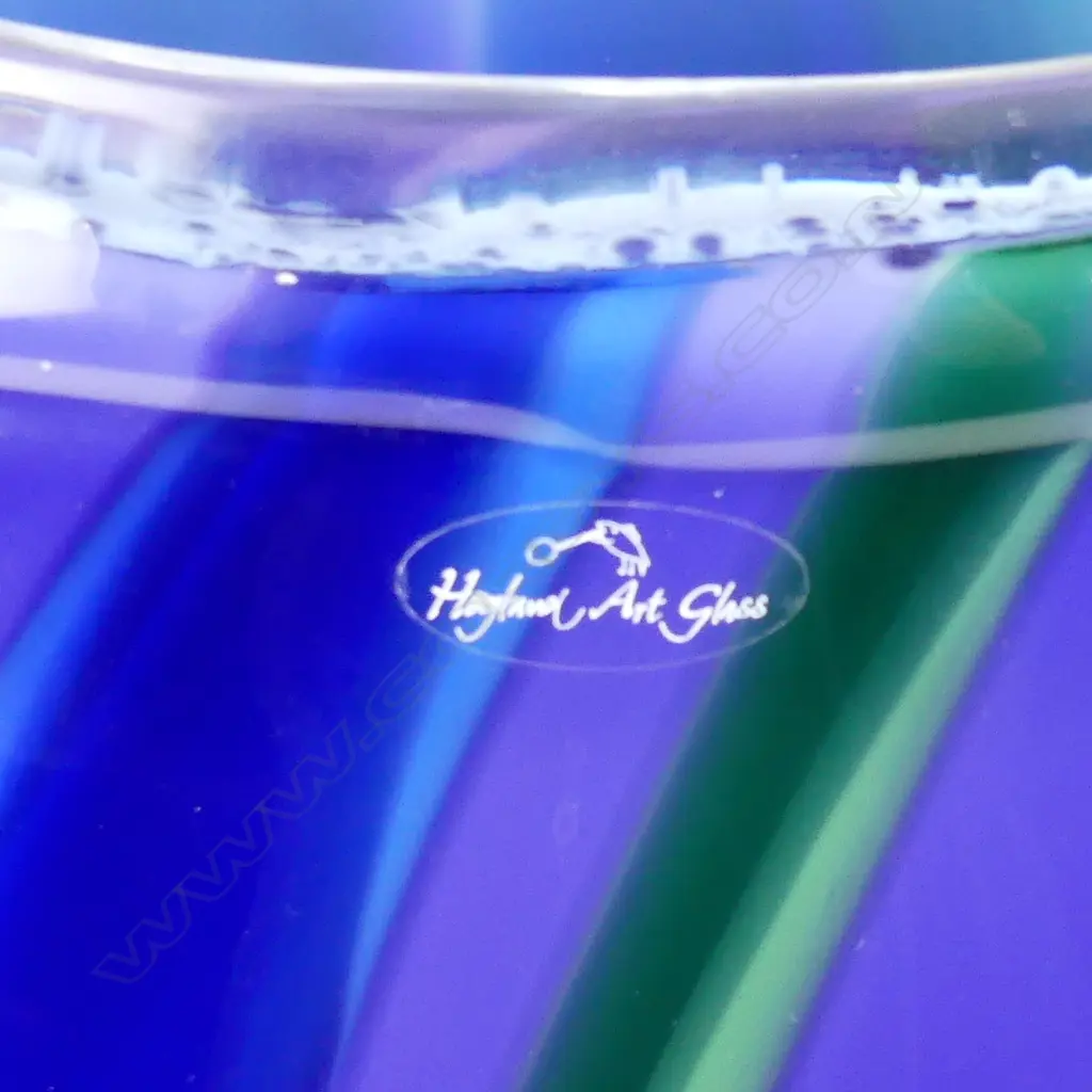 A very large Hoglund glass vase Image 1++