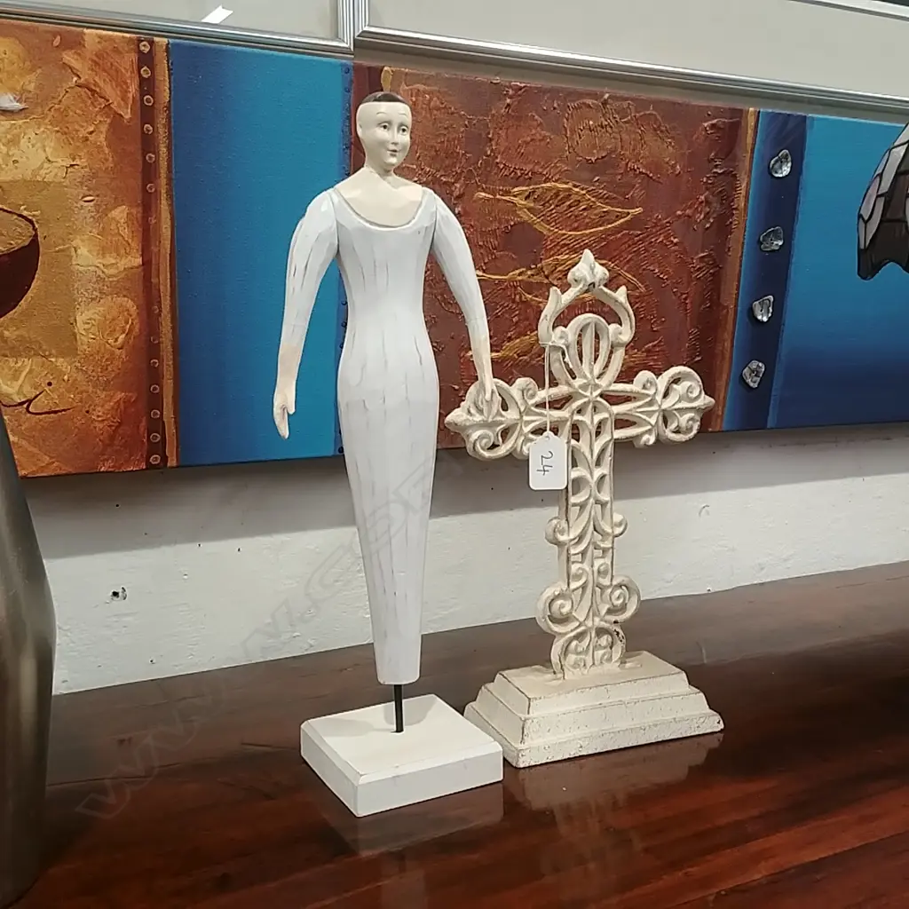 CRUCIFIX & LADY ORNAMENT Image 1++