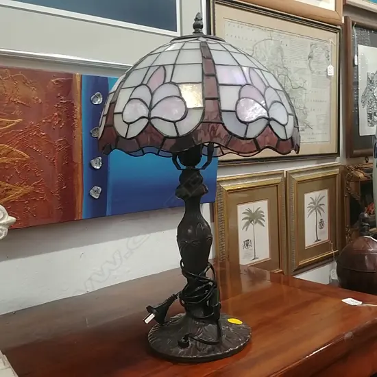 TIFFANY STYLE SIDE LAMP