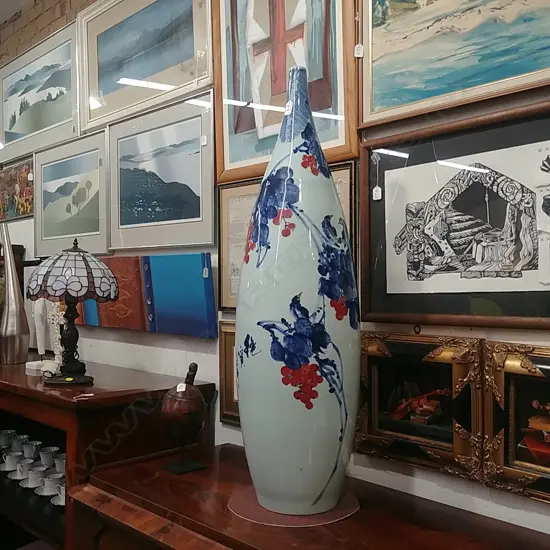 LARGE JAPANESE FLOOR VASE