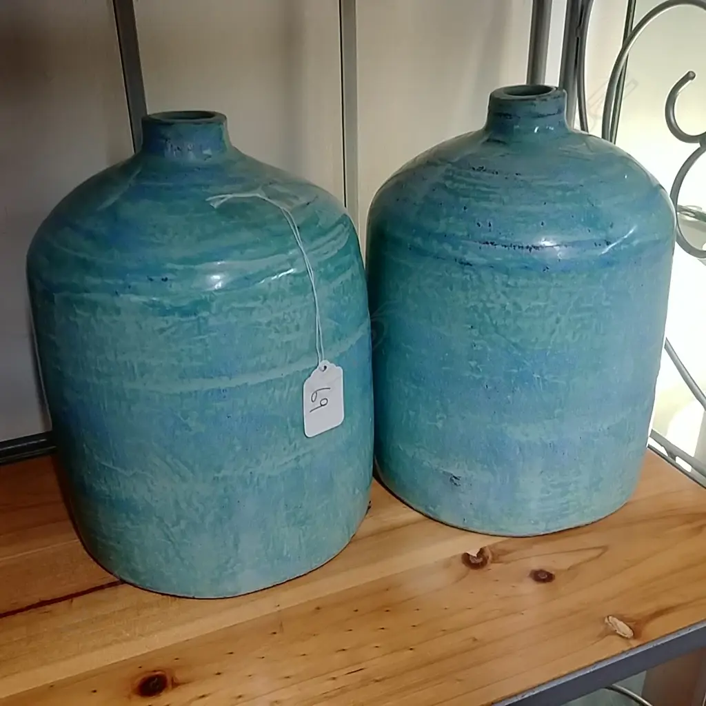 PR OF CERAMIC TURQUOISE VASES Image 1++