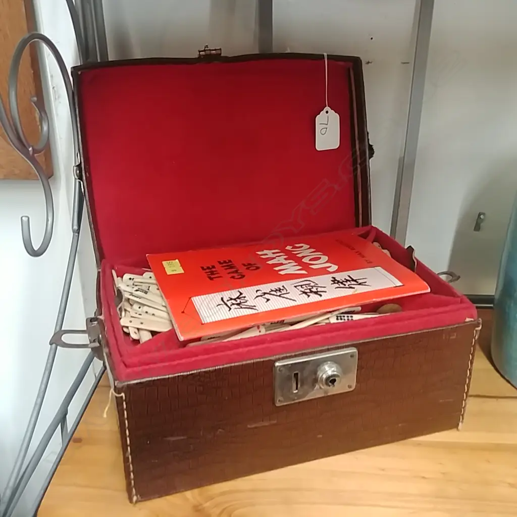 MAHJONG BONE AND BAMBOO SET Image 1++