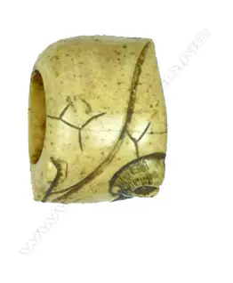 An old bone netsuke Image 1++