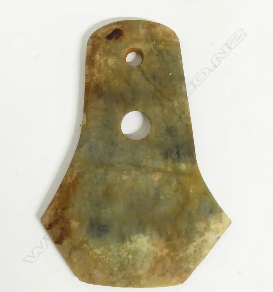 A Shang dynasty style jade axe head Image 1++