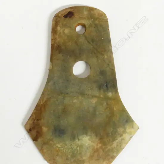 A Shang dynasty style jade axe head