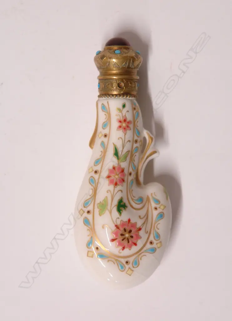 A Victorian china perfume flask Image 1++