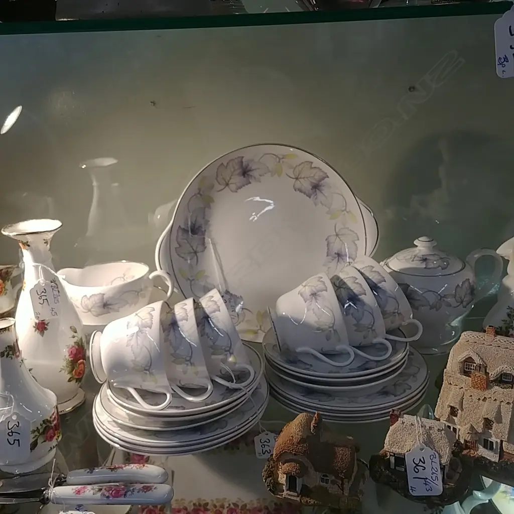 SHELLEY - SYCAMORE 22PC TEA SET INCL. T/POT Image 1++