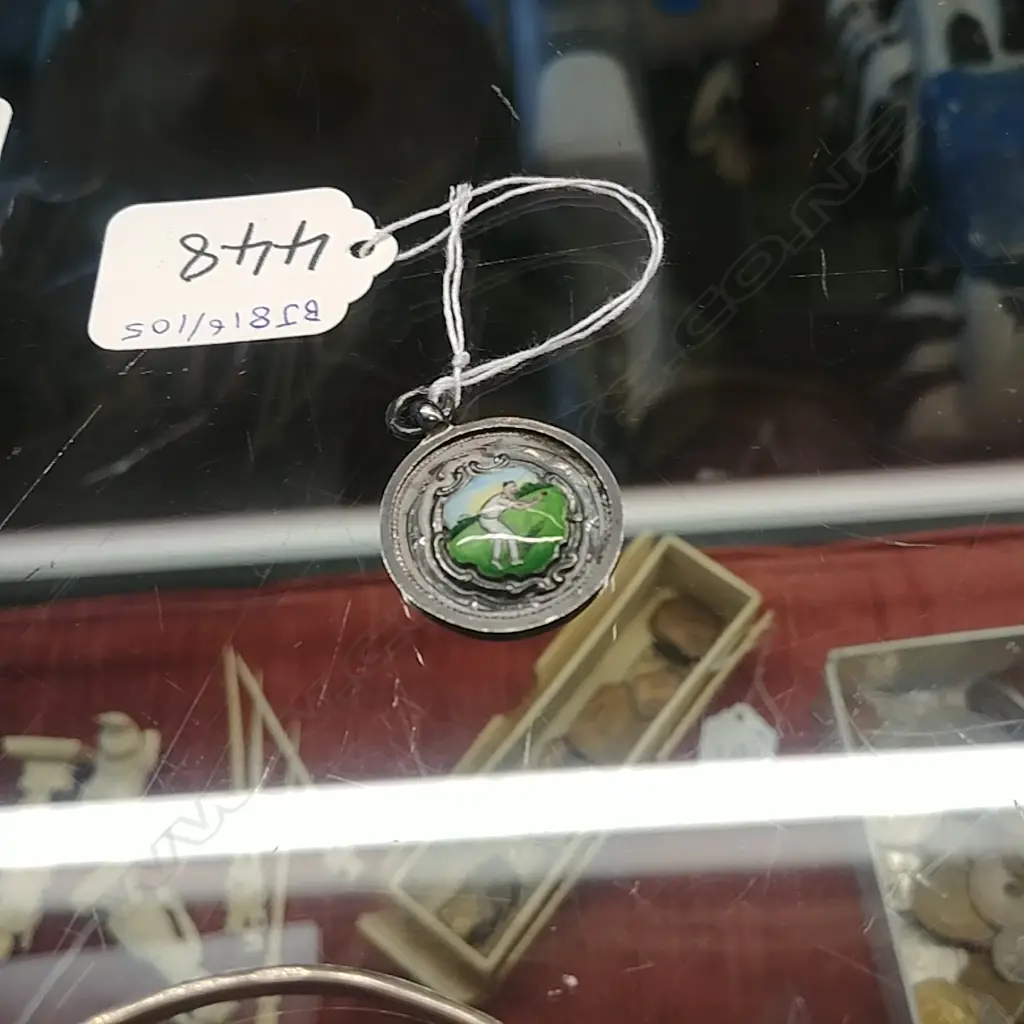 SILVER/ENAMEL PENDANT FOB (CRICKET) Image 1++