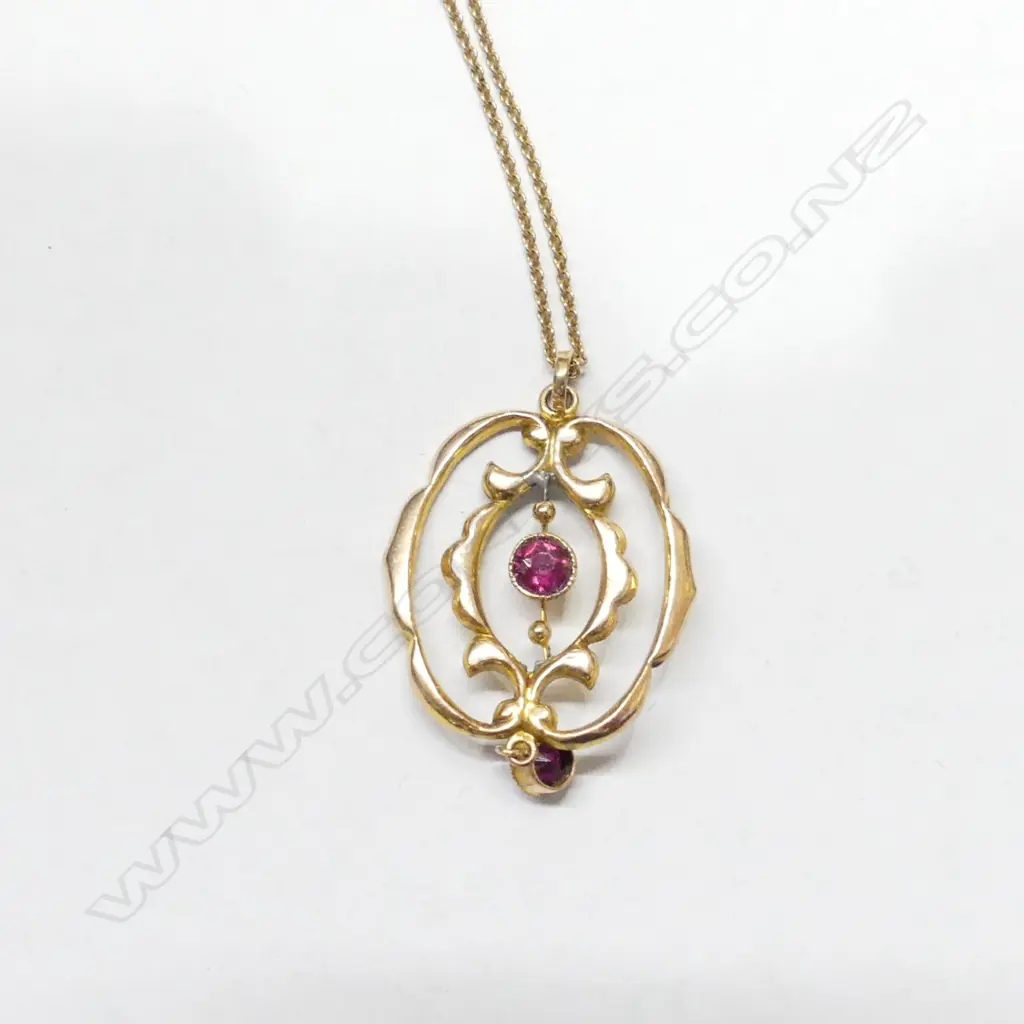 9CT EDW GARNET PENDANT NECKLACE 2.4GMS Image 1++