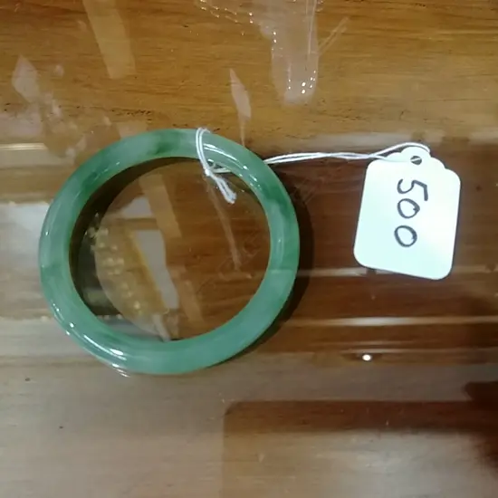 SMALL JADE BANGLE