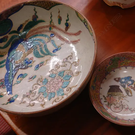 2 CHINESE BOWLS