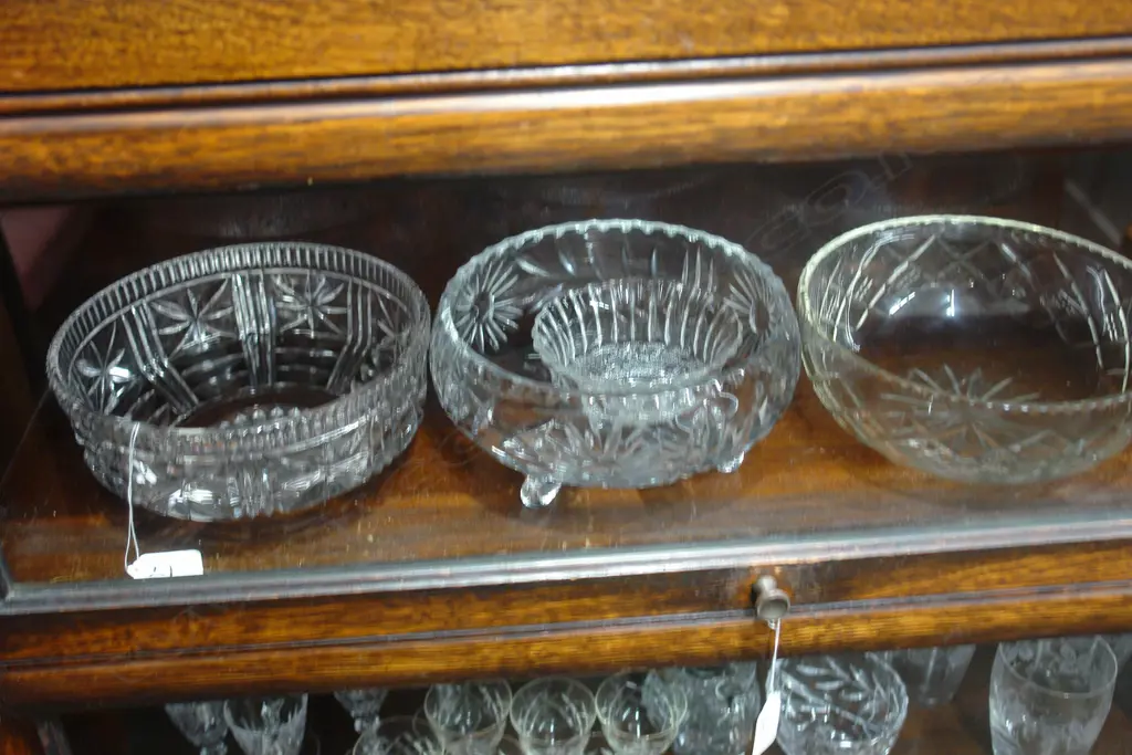 ASST CRYSTAL BOWLS ETC Image 1++