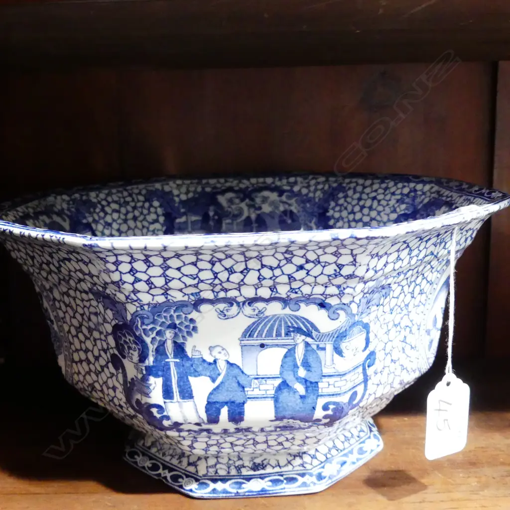 B/W ADAMS BOWL Image 1++