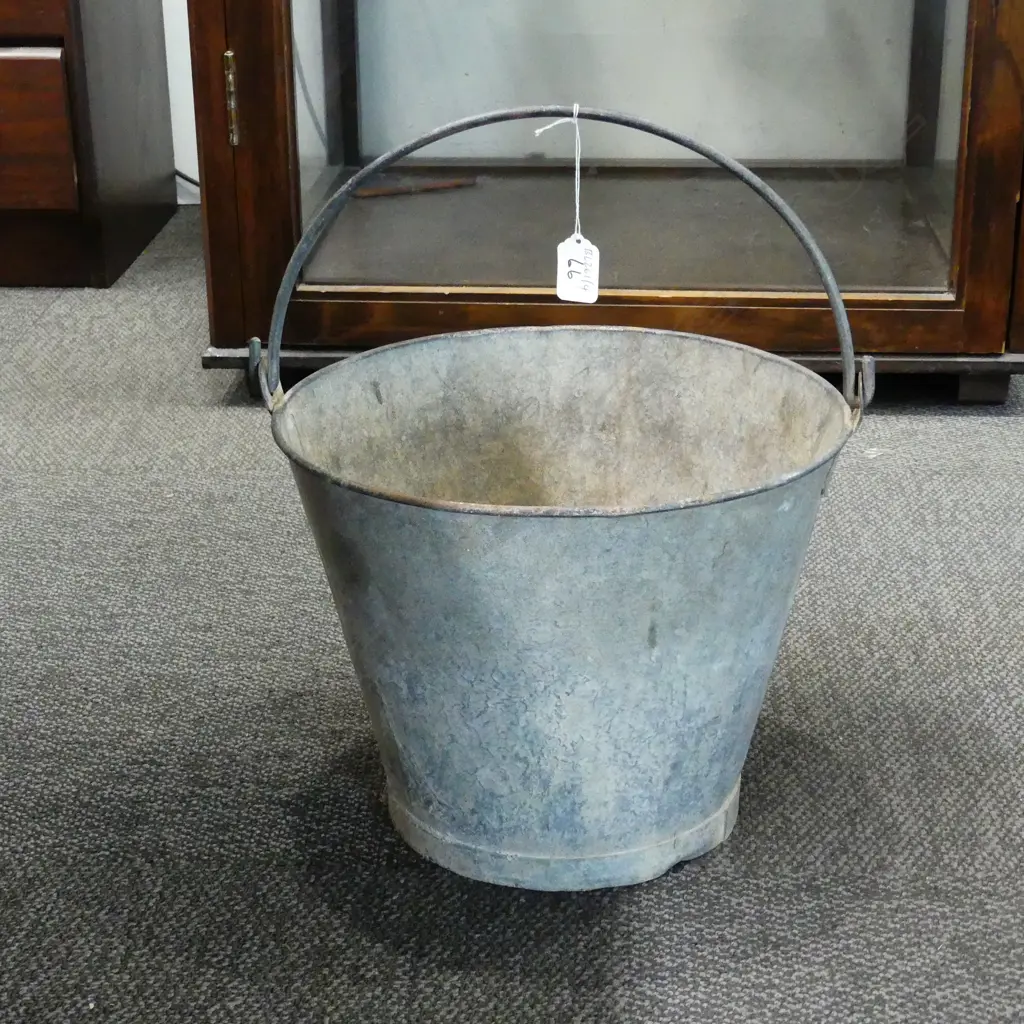 GALVANISED PAIL Image 1++