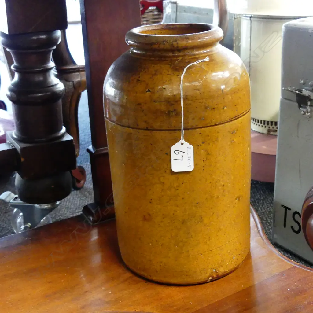 STONEWARE JAR Image 1++