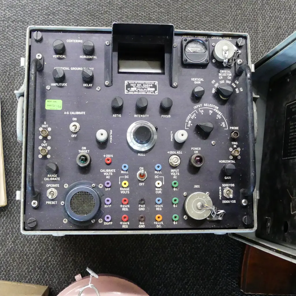 VINTAGE NAVAIR RADIO TEST SET, NO. 16-3ST966-1 Image 1++