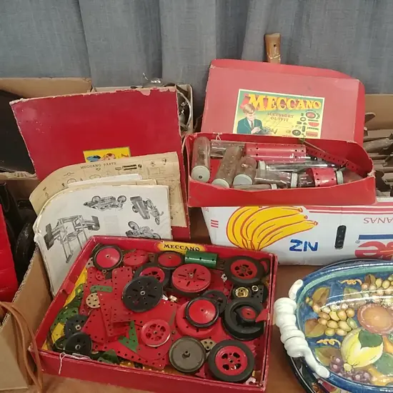 2 VINTAGE MECCANO BOXED SETS