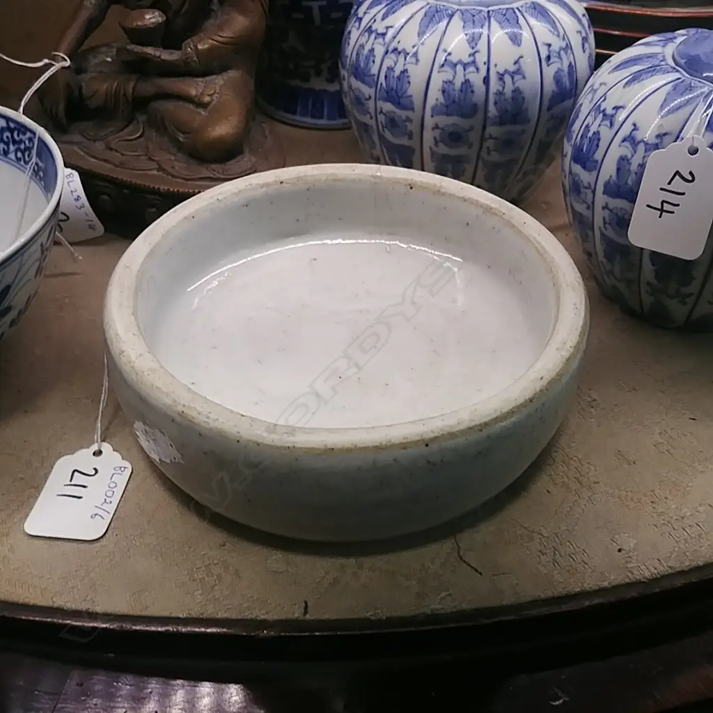 CHINESE PORCELAIN BRUSH POT Image 1++