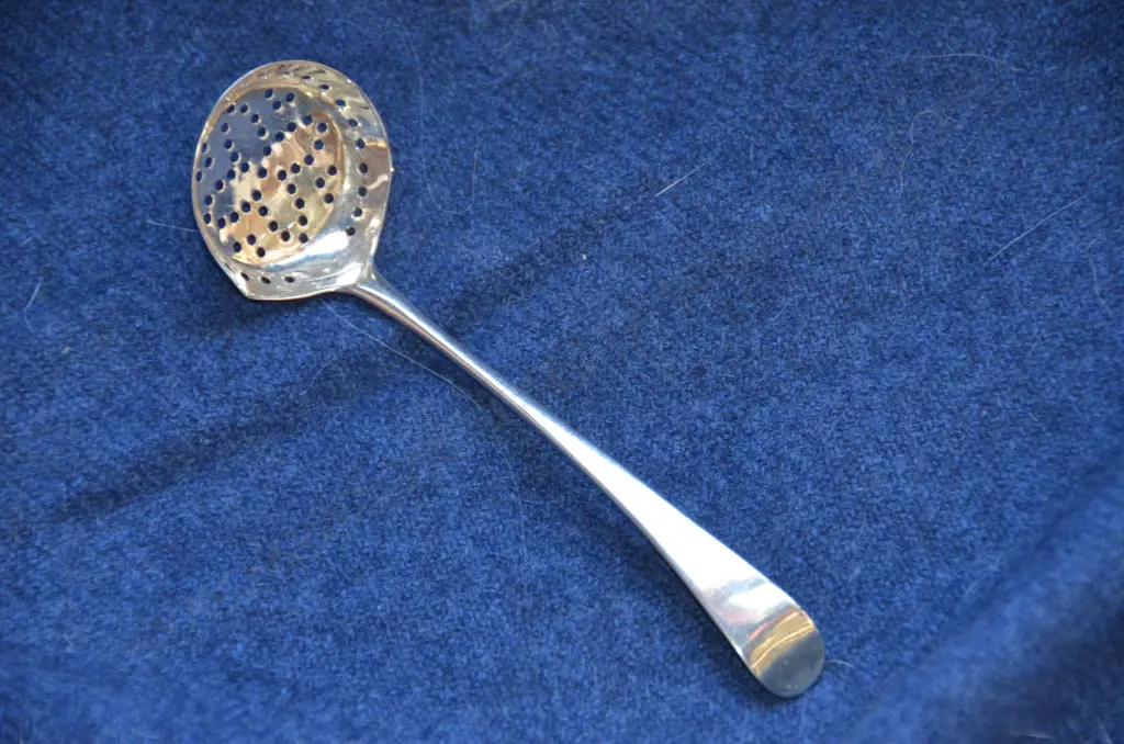 SILVER SUGAR-SIFTER SPOON 1799 Image 1++