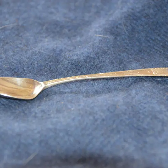 SILVER EGGSPOON & BUTTER KNIFE 