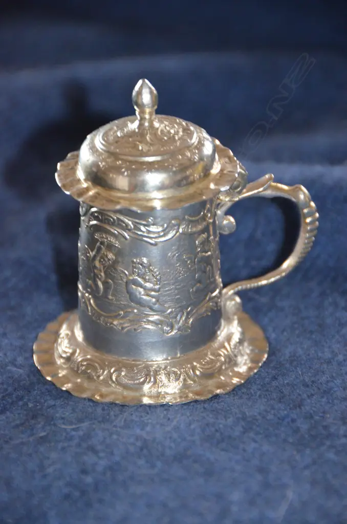 A MINI SILVER TANKARD 1898 Image 1++