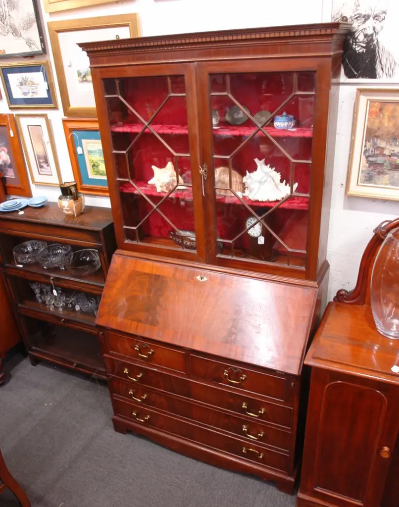 GEORGIAN STYLE BUREAU BOOKCASE Image 1++