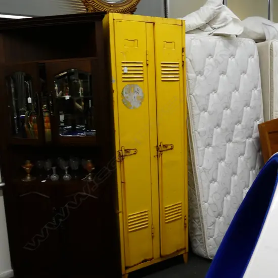 YELLOW INDUSTRIAL LOCKER
