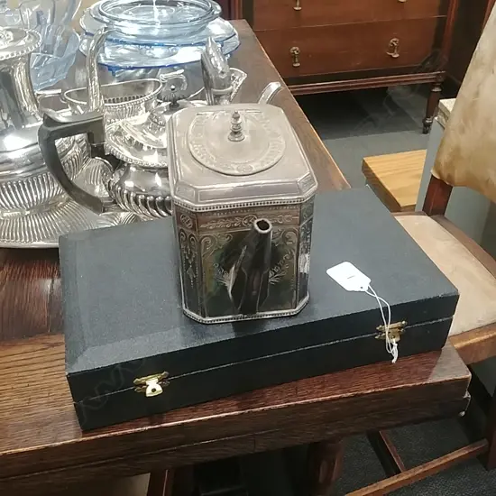 SILVER PLATE TEAPOT AND BOXED GOBLETS