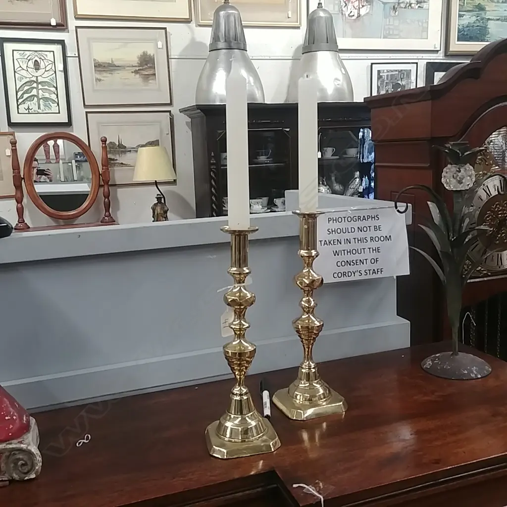 PR BRASS CANDLESTICKS Image 1++