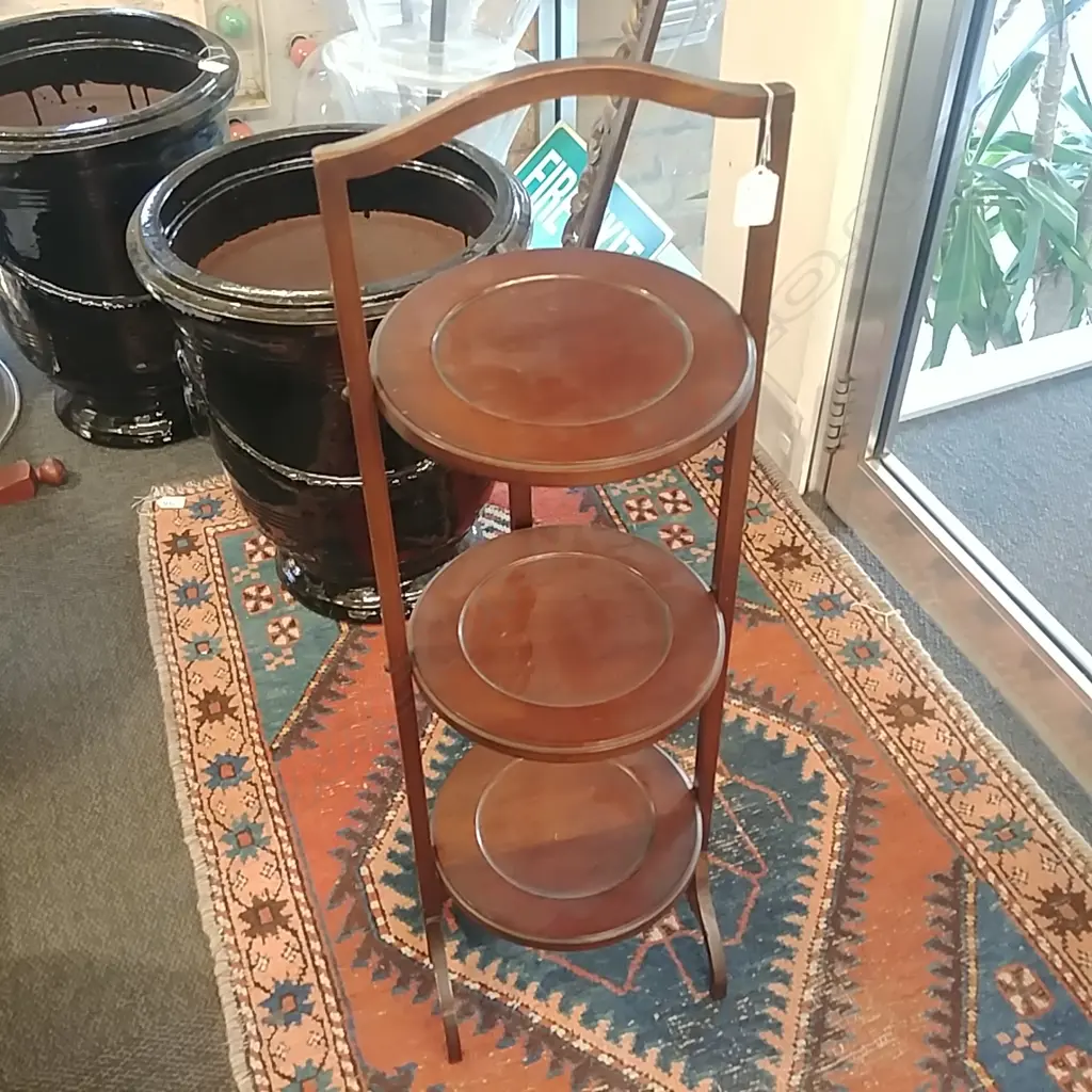3 TIER FOLDING PLATE STAND  Image 1++