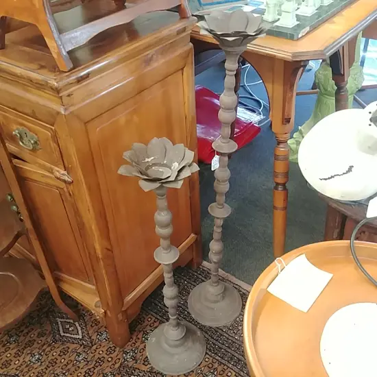 2 METAL DECORATIVE CANDLESTICKS