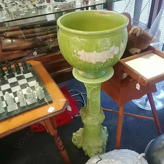 VICT JARDINIERE ON STAND A/F