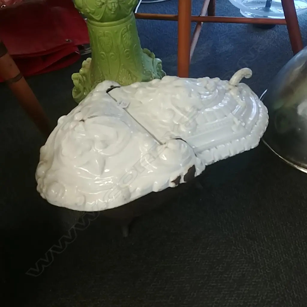 NAPOLEON III CAST IRON FRENCH COAL SCUTTLE Image 1++