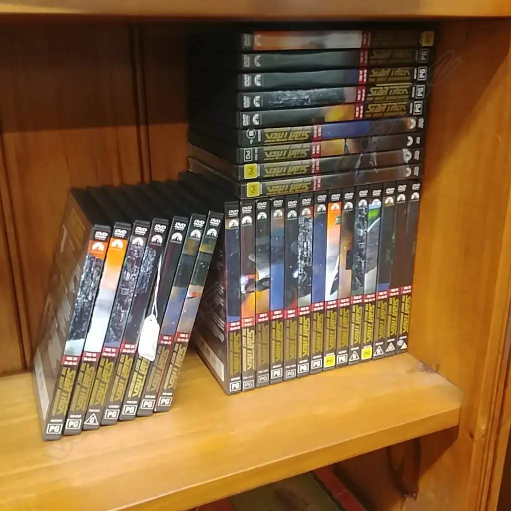 LOT ASST STAR TREK DVDS Image 1++