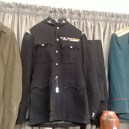 HARTS YEOMANRY CAVALRY UNIFORM WITH RIBBONS