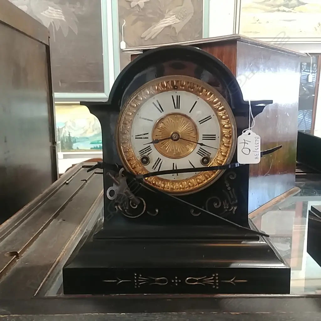 MARBLE MANTLE CLOCK Image 1++