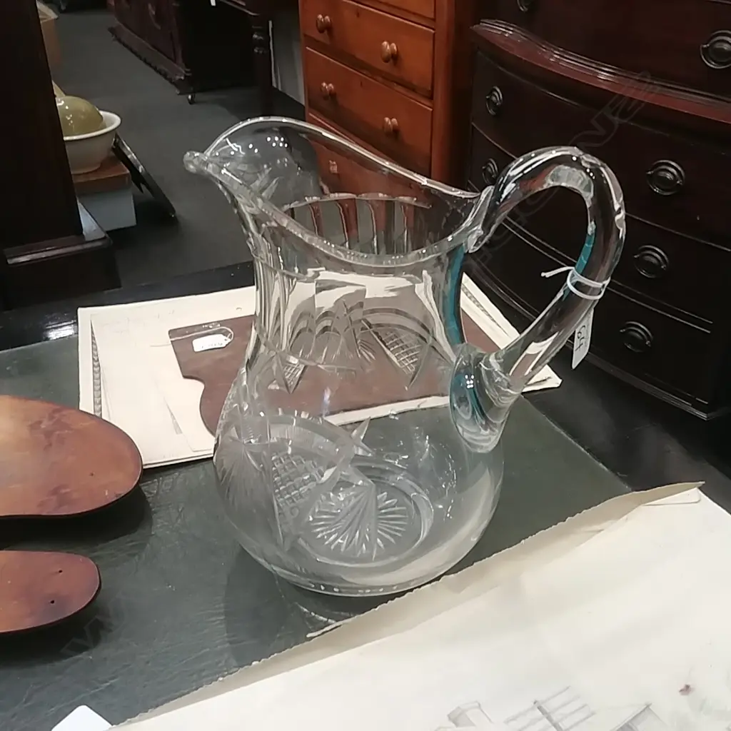 LARGE CRYSTAL JUG Image 1++