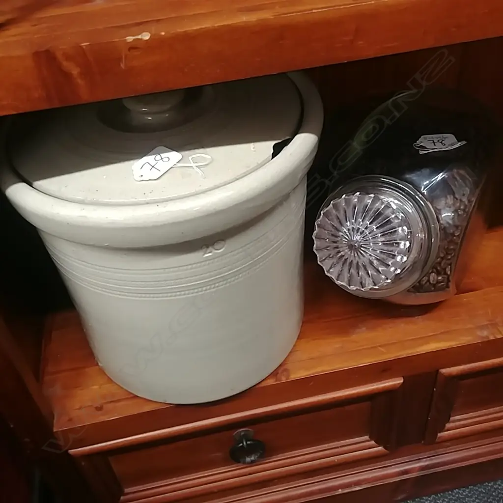 STONE CROCK+LOLLY JAR Image 1++