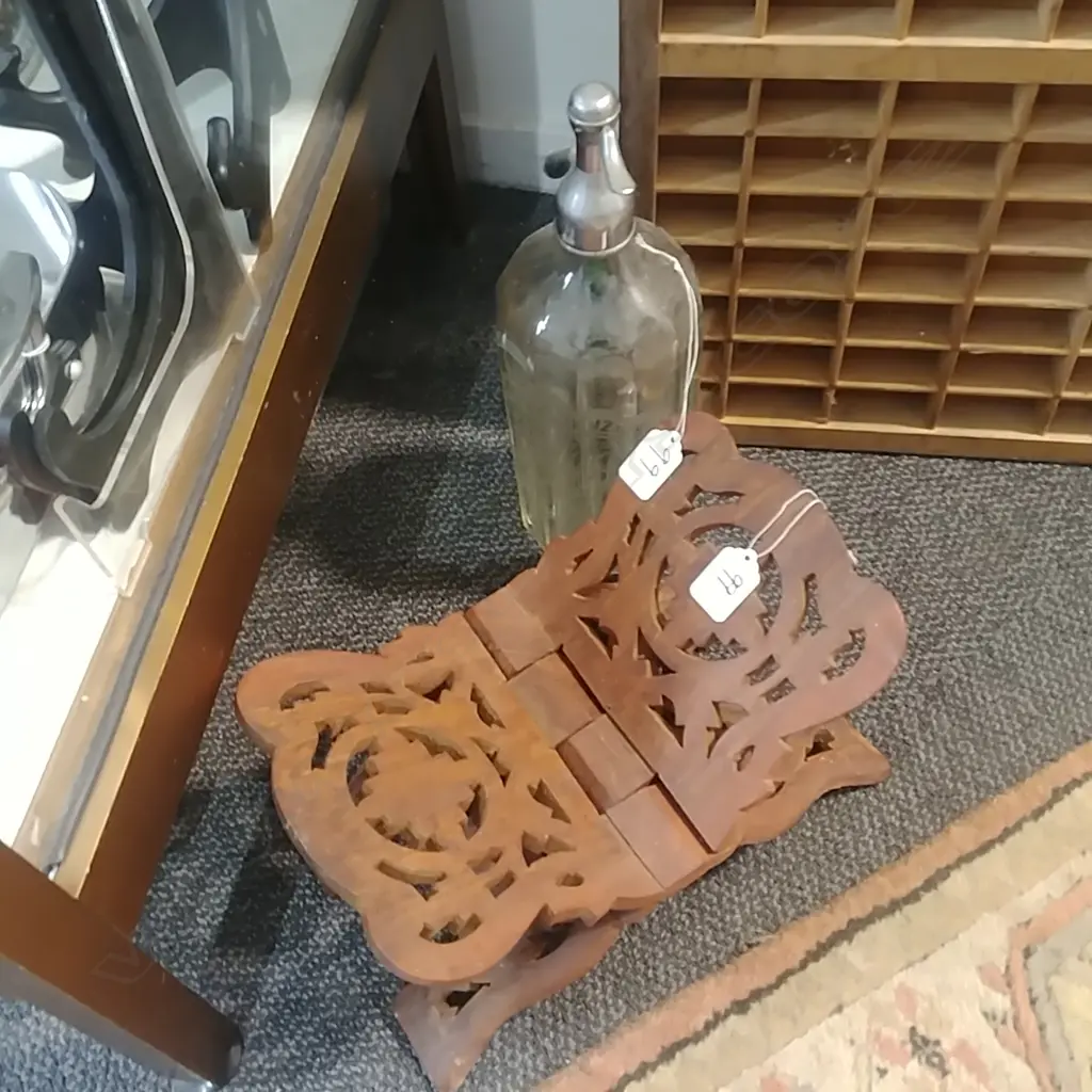 KORAN STAND & SODA SYPHON Image 1++