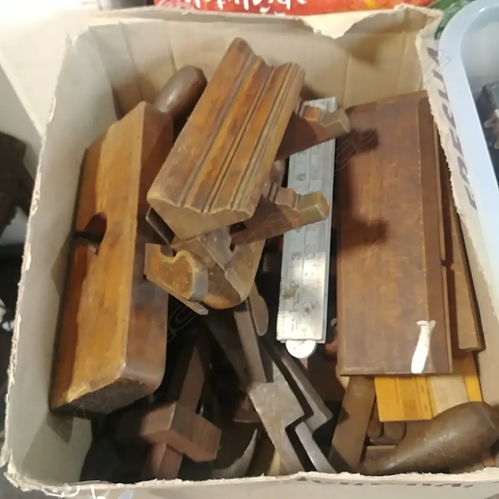 BOX WOOD PLAINS CHISELS ETC Image 1++