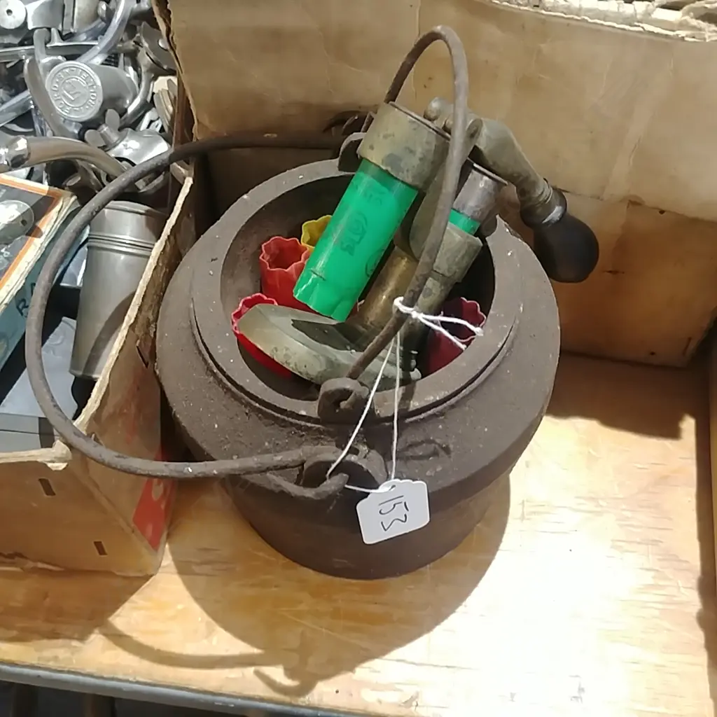 GLUE POT & SHOTGUN SHELL LOADER Image 1++